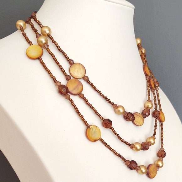 Seed bead, shell, bead and faux pearl necklace - Picture 4 of 14